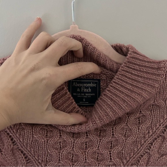 Abercrombie & Fitch Knit Sweater - Picture 5 of 6